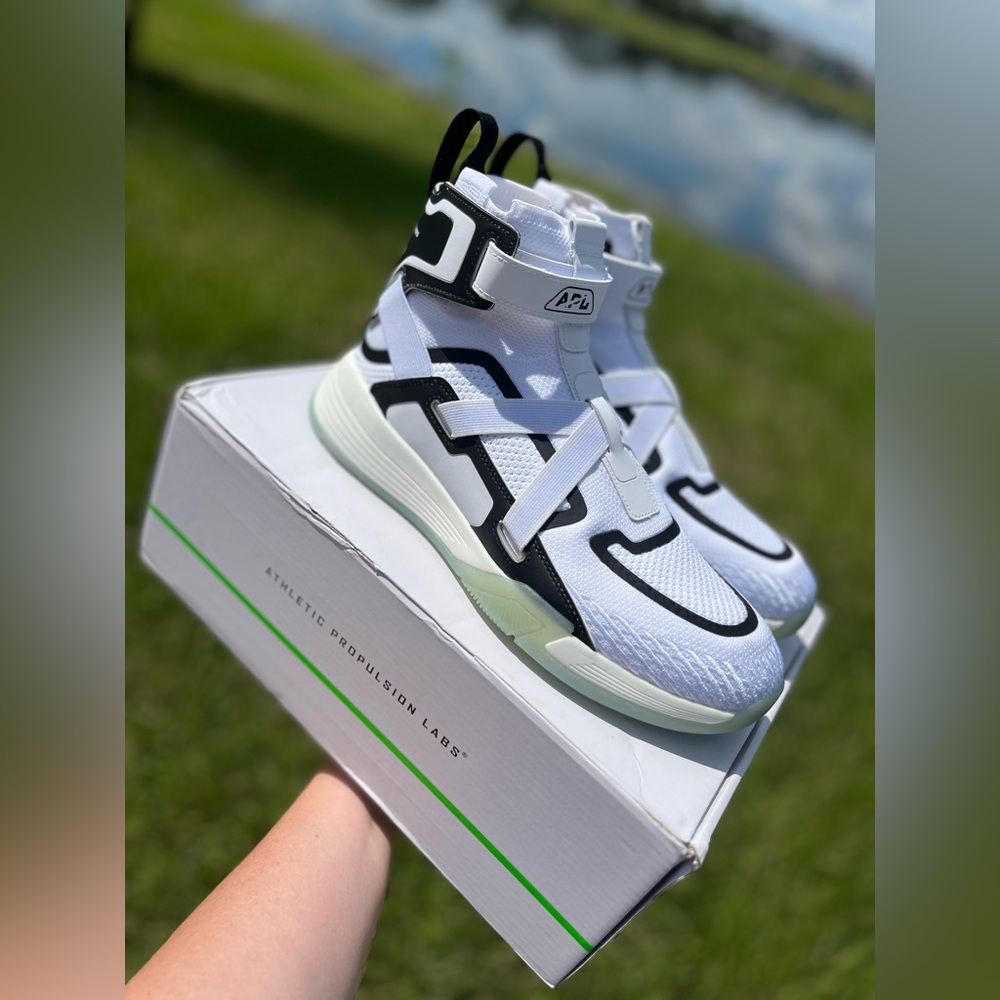 NWT APL Mens Super Future in White and Black Size 10.5 *Banned in the NBA*